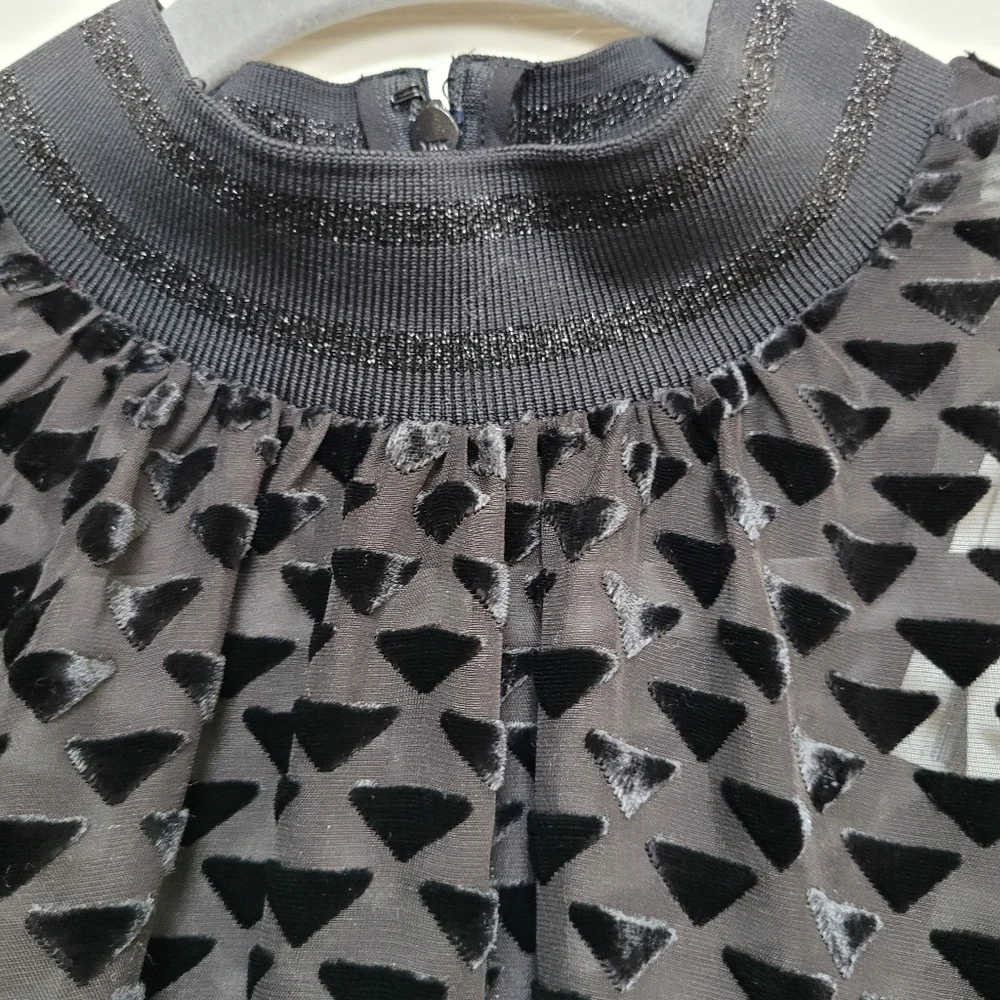 *NWT* Chic Tory Burch Sheer Velvet Burnout Blouse W/Triangle Geo Design Size 6